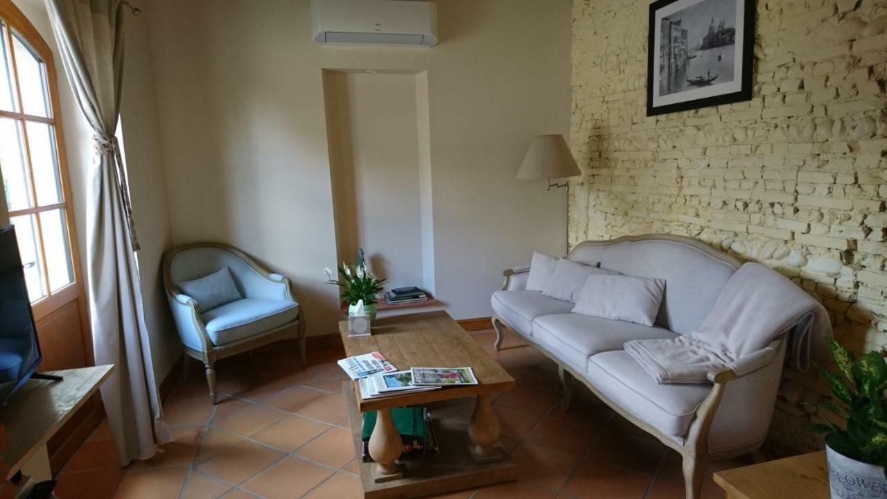 Le Clos du Cèdre Launac Extérieur photo